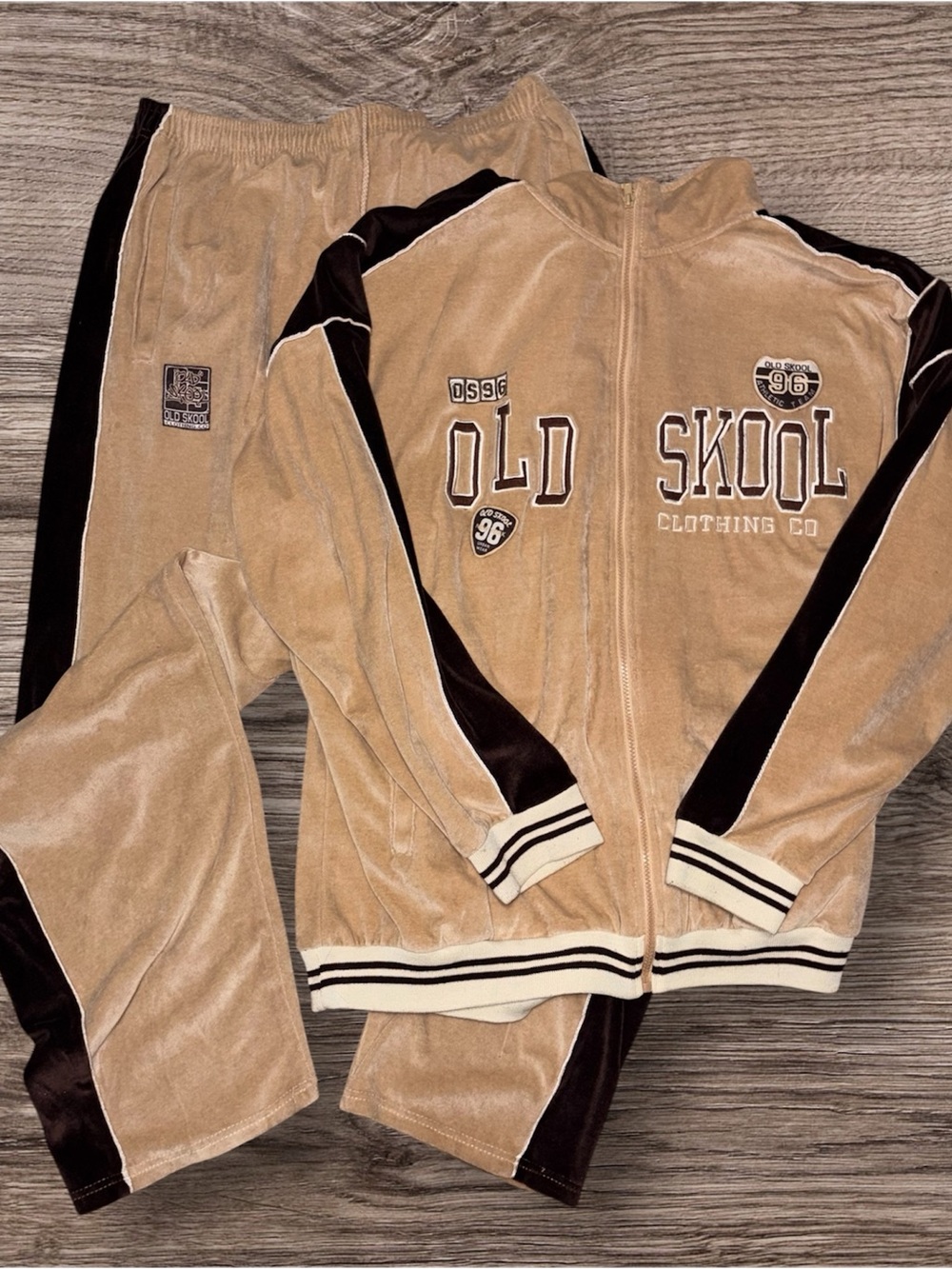 OLD SKOOL Men's Beige Velour Tracksuit with Dark Brown Accents
